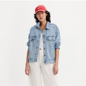NWOT Levi’s 90s Trucker Jacket (L)